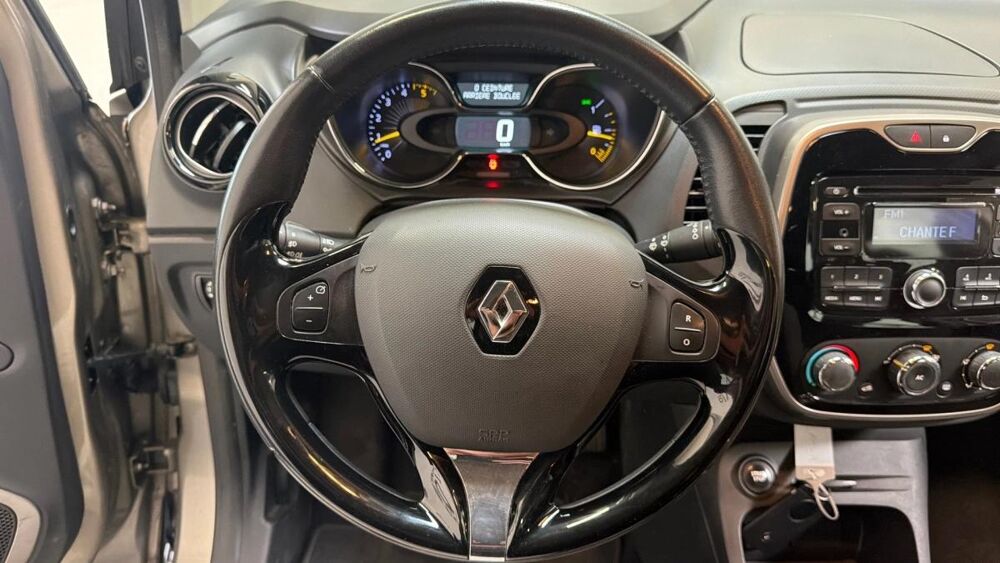 Captur DCI 90 Zen / 1&egrave;re Main 2014 occasion 91380 Chilly-Mazarin