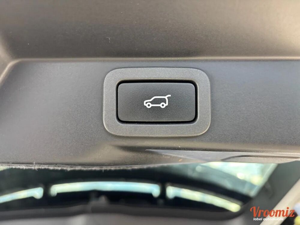 Range Rover 2.0 P400E 404H 300 PHEV HYBRID SE 4WD BVA 2018 occasion 94520 P&eacute;rigny