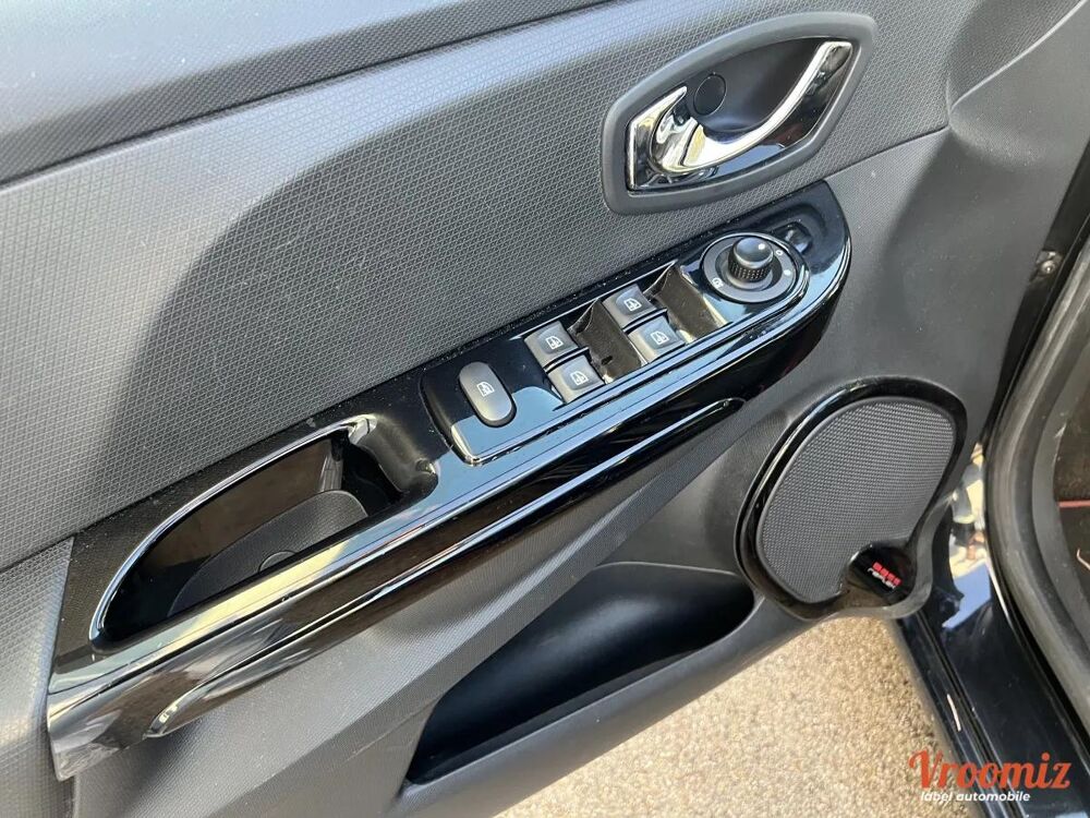 Clio 0.9 TCE 90 ENERGY GRAPHITE 2013 occasion 94520 P&eacute;rigny