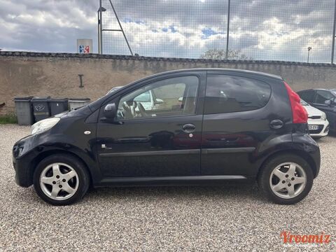 107 2011 occasion 69008 Lyon 8e Arrondissement