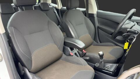 C3 GENERATION-II 1.6 E-HDI 90 CONFORT 2011 occasion 69700 Givors
