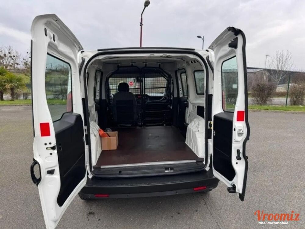 Doblo FOURGON CARGO MAXI 1.4 95 PACK 2018 occasion 49570 Montjean-sur-Loire