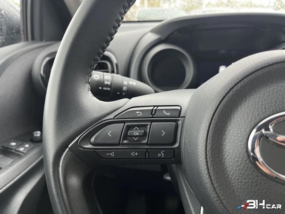 Yaris 1.0 VVTI 70 DESIGN 2023 occasion 33980 Audenge