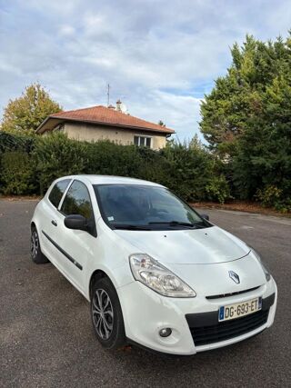 Clio 1.5 DCI 75 EXPRESSION CLIM 2014 occasion 69320 Feyzin