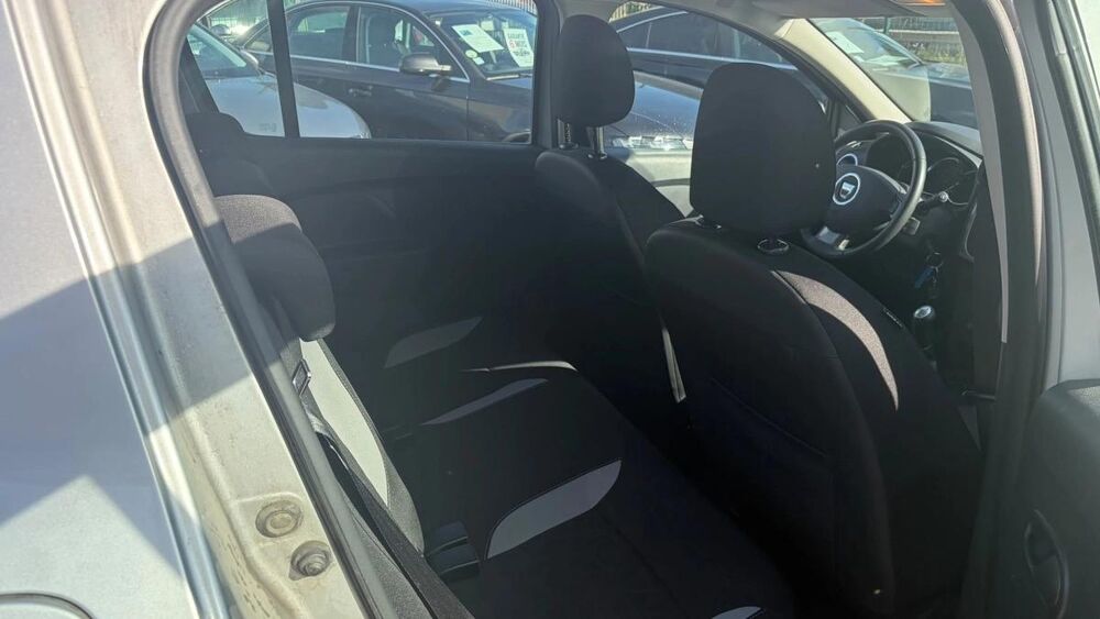 Sandero II STEPWAY 0.9 TCE 90 PRESTIGE EURO6 BEAU SUV GARANTIE 12 M 2016 occasion 78310 Coigni&egrave;res