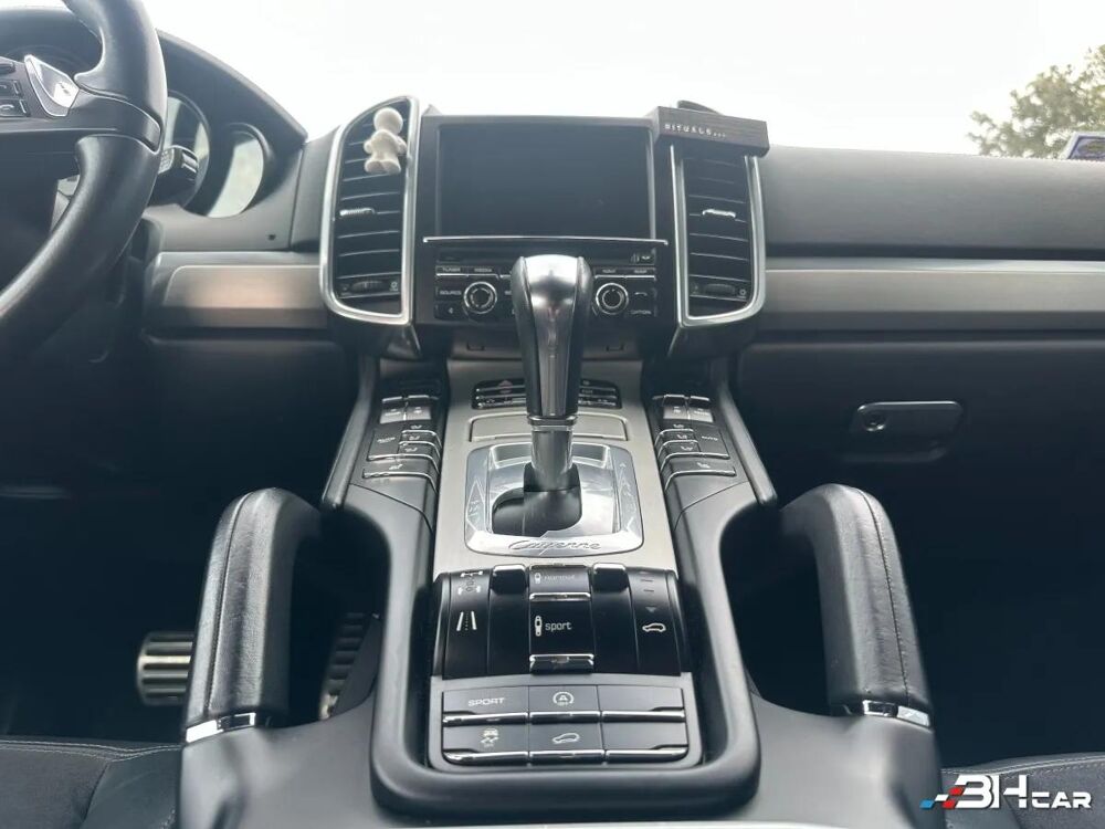 Cayenne 4.8 420 GTS TIPTRONIC-S BVA 2012 occasion 33980 Audenge