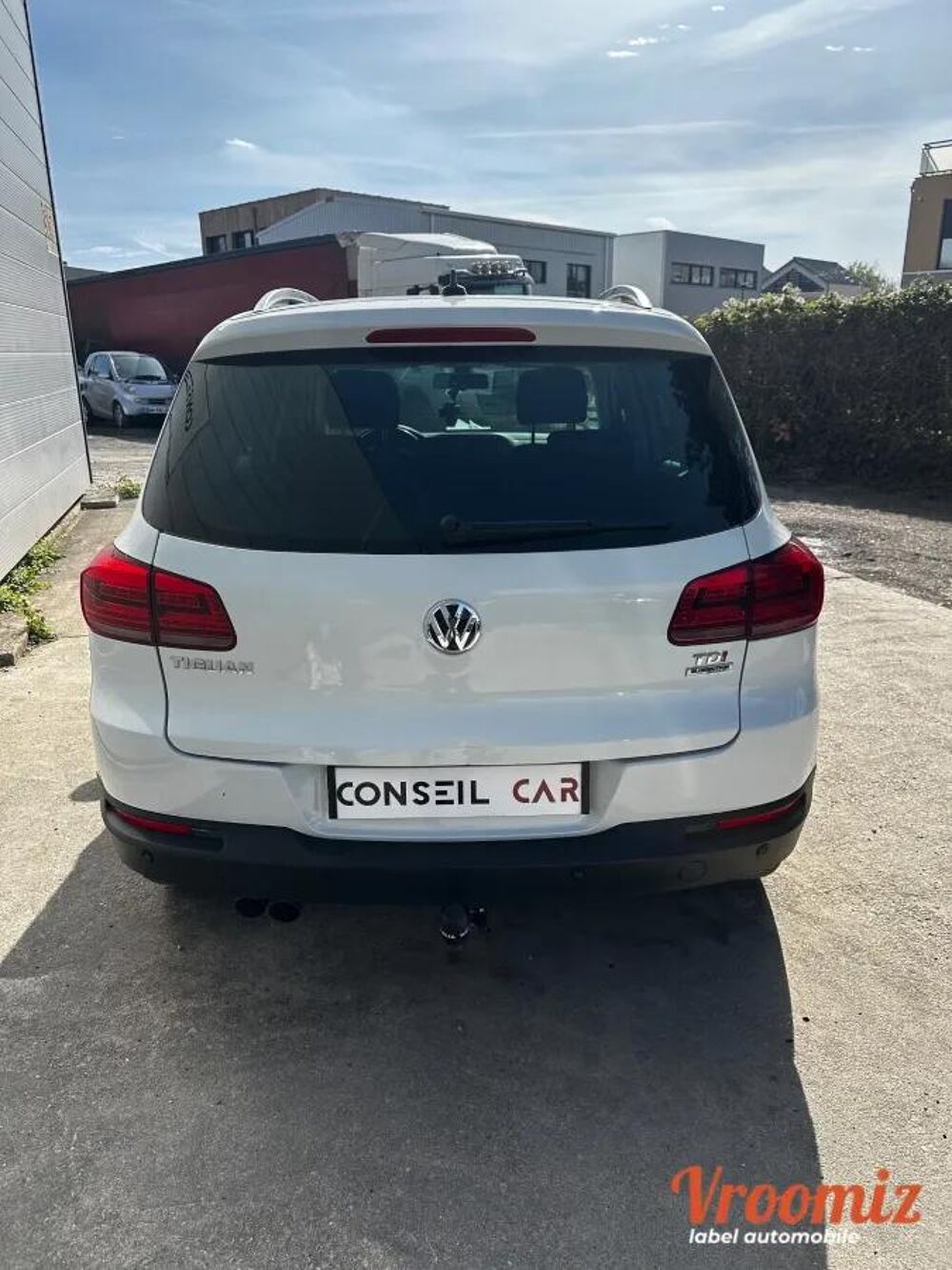 Tiguan 2.0 TDI 110 BLUEMOTION LOUNGE 2015 occasion 94520 P&eacute;rigny