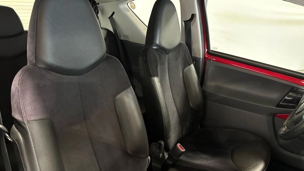C1 1.0 70 EXCLUSIVE SENSODRIVE BVA 2011 occasion 76190 Auzebosc