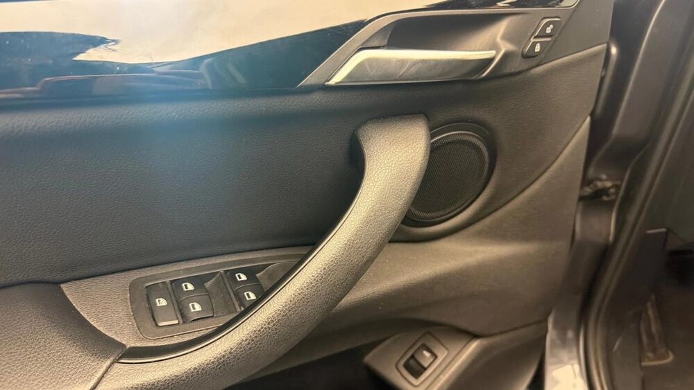 X2 SDRIVE18 sDrive 18 i Lounge 2019 occasion 59223 Roncq