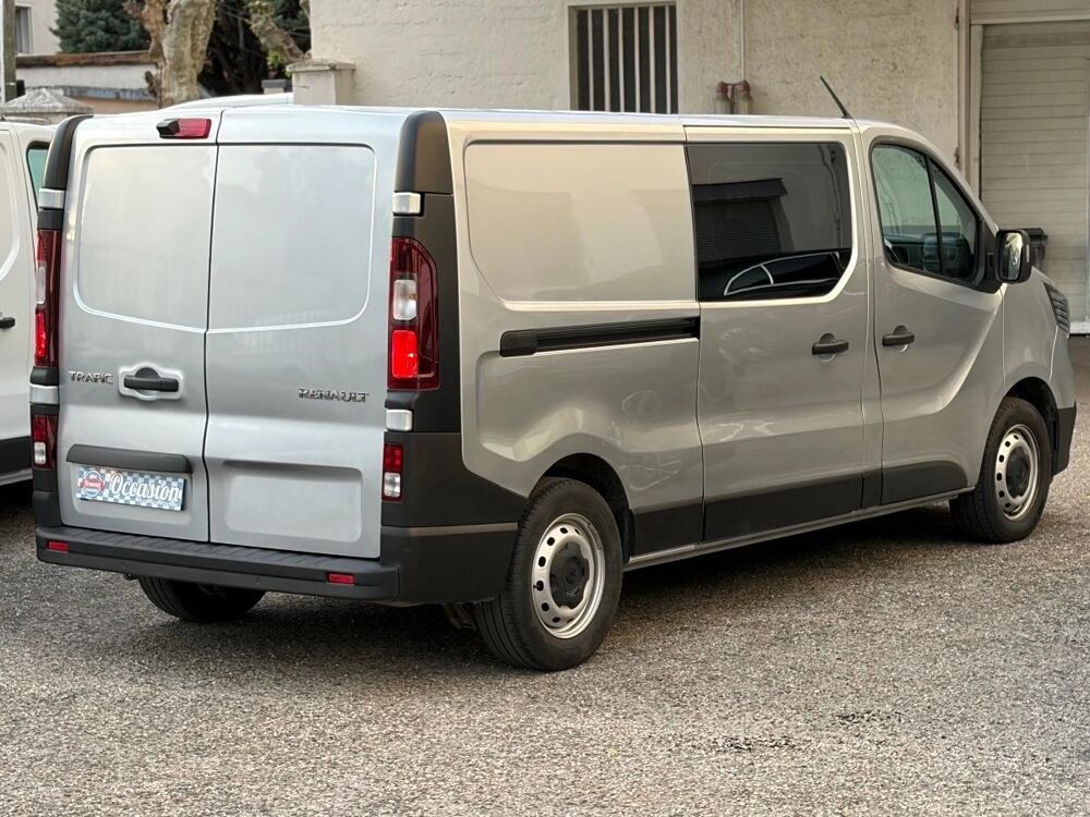 Trafic COMBI 2.0 DCI 150 L2 ENERGY ZEN START-STOP 2022 occasion 69003 LYON