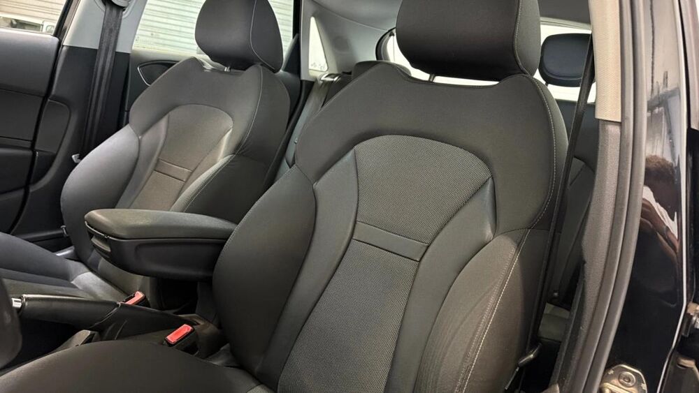 A1 1.6 TDI 90ch FAP Ambition S tronic 7 / TOIT OUVRANT 2012 occasion 91380 Chilly-Mazarin