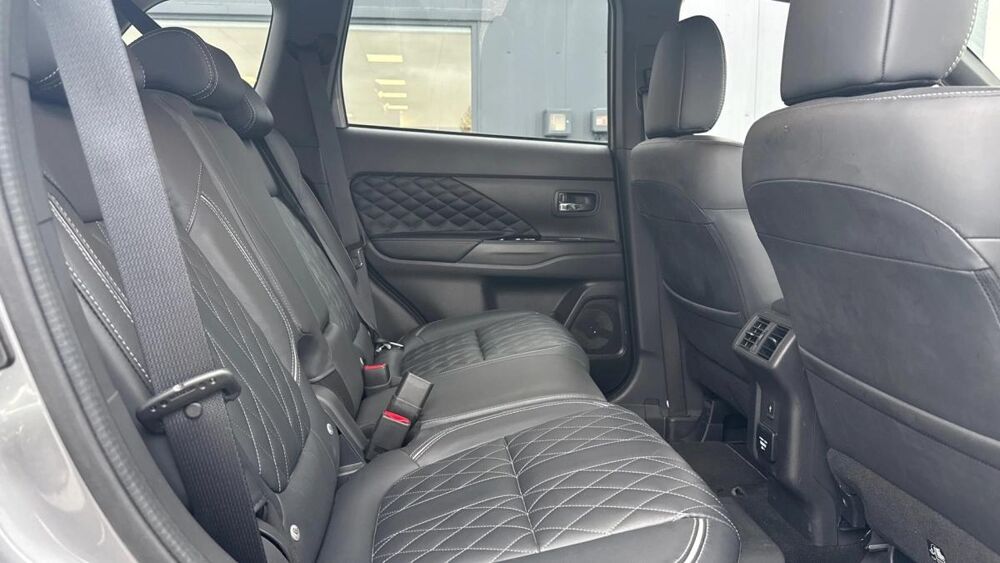 Outlander 2.4 PHEV PHEV Intro Edition 4WD 2020 occasion 60200 Compi&egrave;gne