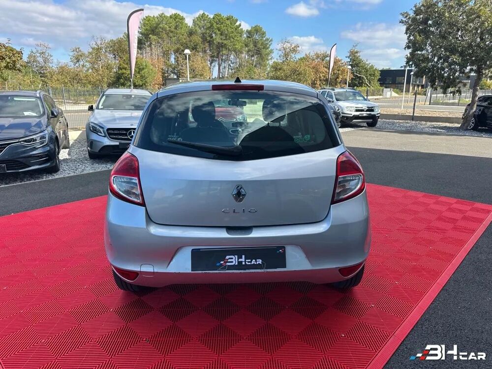 Clio 1.2 75 AUTHENTIQUE 2011 occasion 33980 Audenge