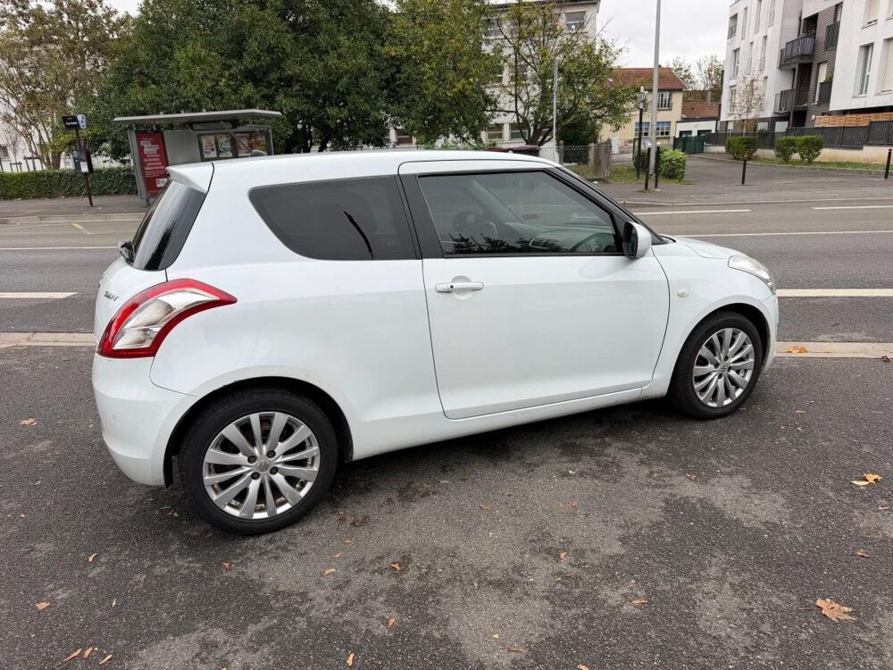 Swift 1.2 VVT 95 GLX BVA 2013 occasion 91200 Athis-Mons