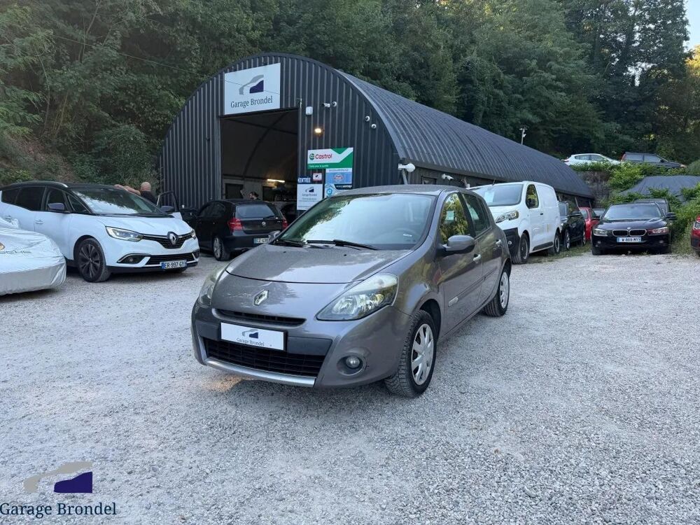 Clio 2011 occasion 69580 Sathonay-Camp