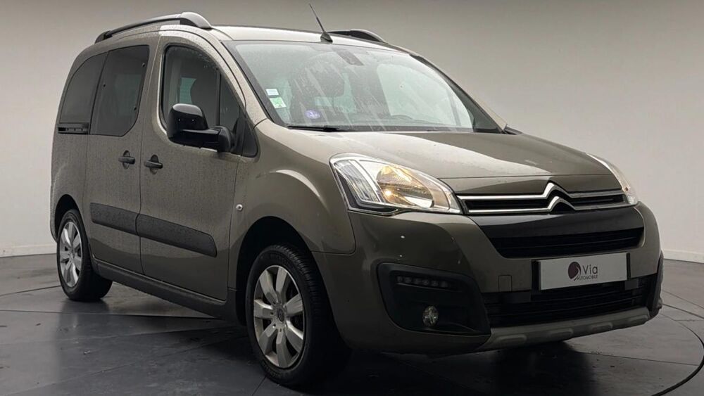 Berlingo multispace 1.2 puretech 110 XTR + 2016 occasion 59223 Roncq