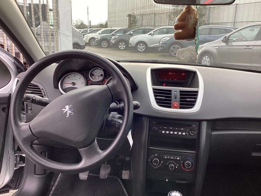 207 1.6 HDI 99G 2011 occasion 62100 Calais