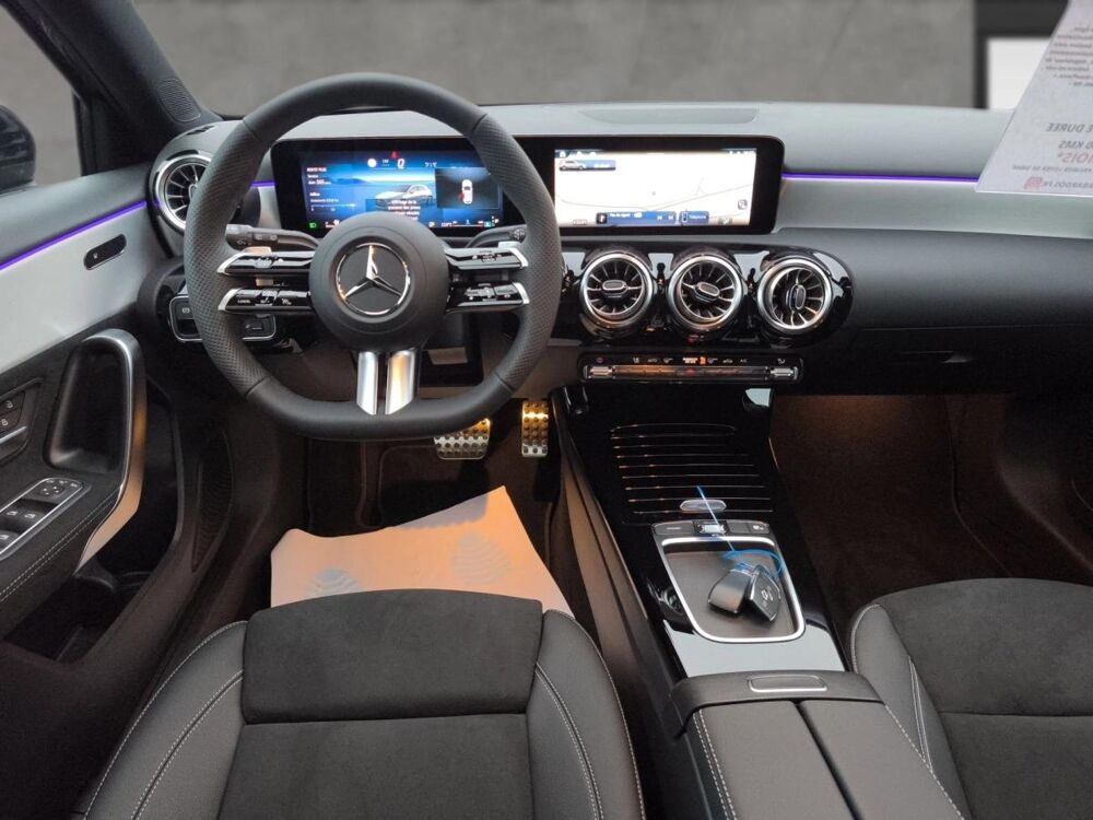 Classe A 200d 150 Ch BVA AMG-LINE / TOIT OUVRANT / MULTIBEAM / JA 19P 2025 occasion 45650 Saint-Jean-le-Blanc