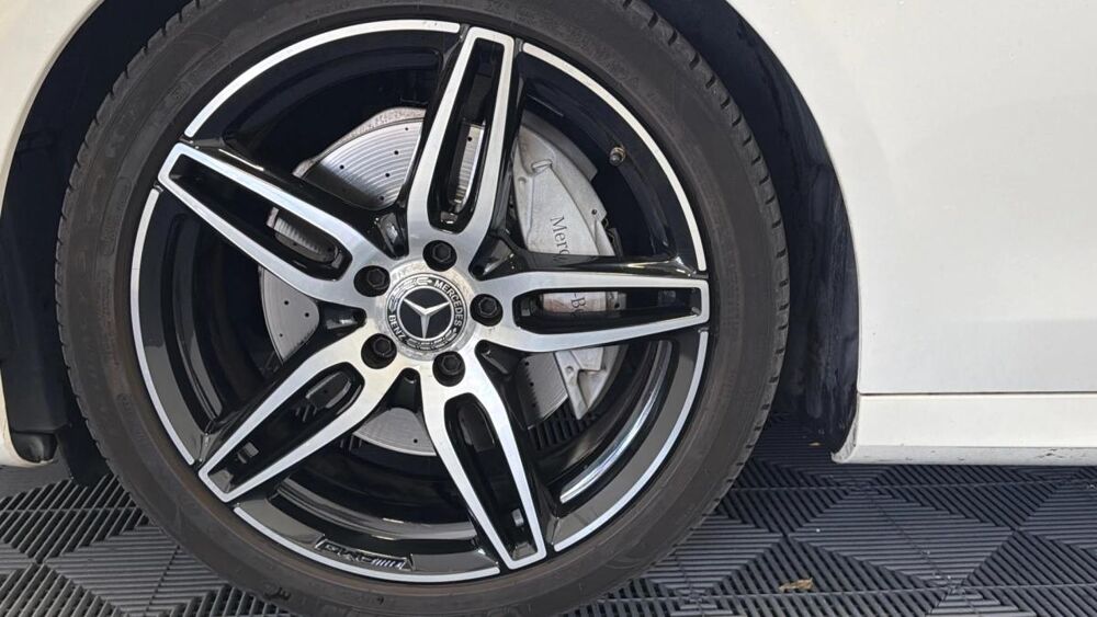 Classe E 220 d 194ch AMG Line 9G-Tronic / CARPLAY / SUIVI MERCEDES 2018 occasion 91380 Chilly-Mazarin