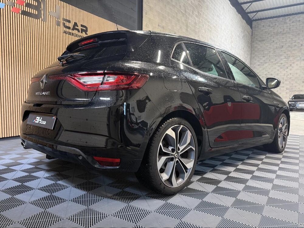 M&eacute;gane 1.2 TCE 130 ENERGY AKAJU EDC BVA 2018 occasion 78410 Aubergenville