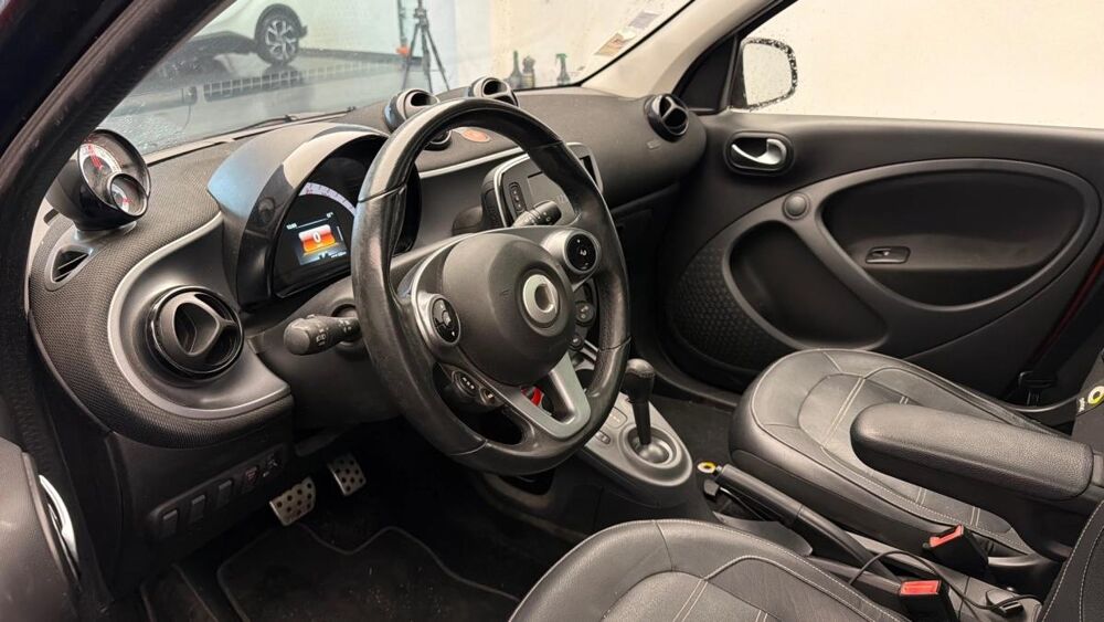 ForFour ELECTRIC electric drive / EQ (453.091) 2018 occasion 59223 Roncq