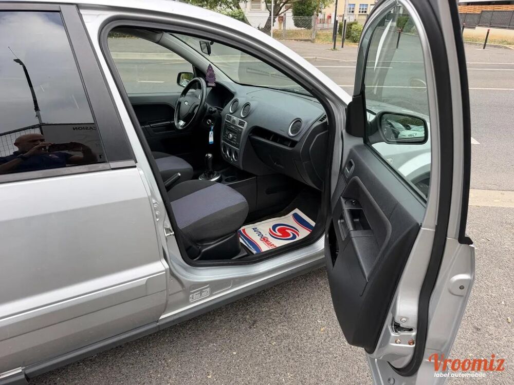 Fusion 1.4 80 Ambiente 2008 occasion 91200 Athis-Mons