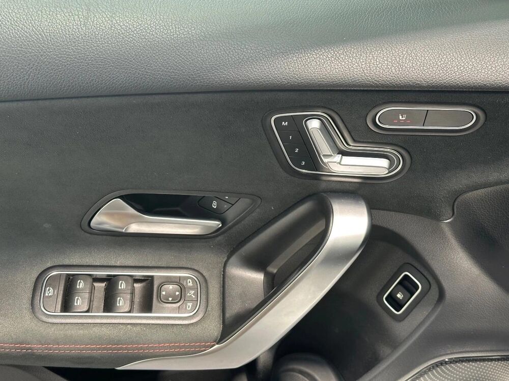 Classe A 1.3 250 E 218H 160 EQ-POWER PHEV HYBRID 15.6KWH AMG LINE 8G- 2020 occasion 59494 Petite-For&ecirc;t