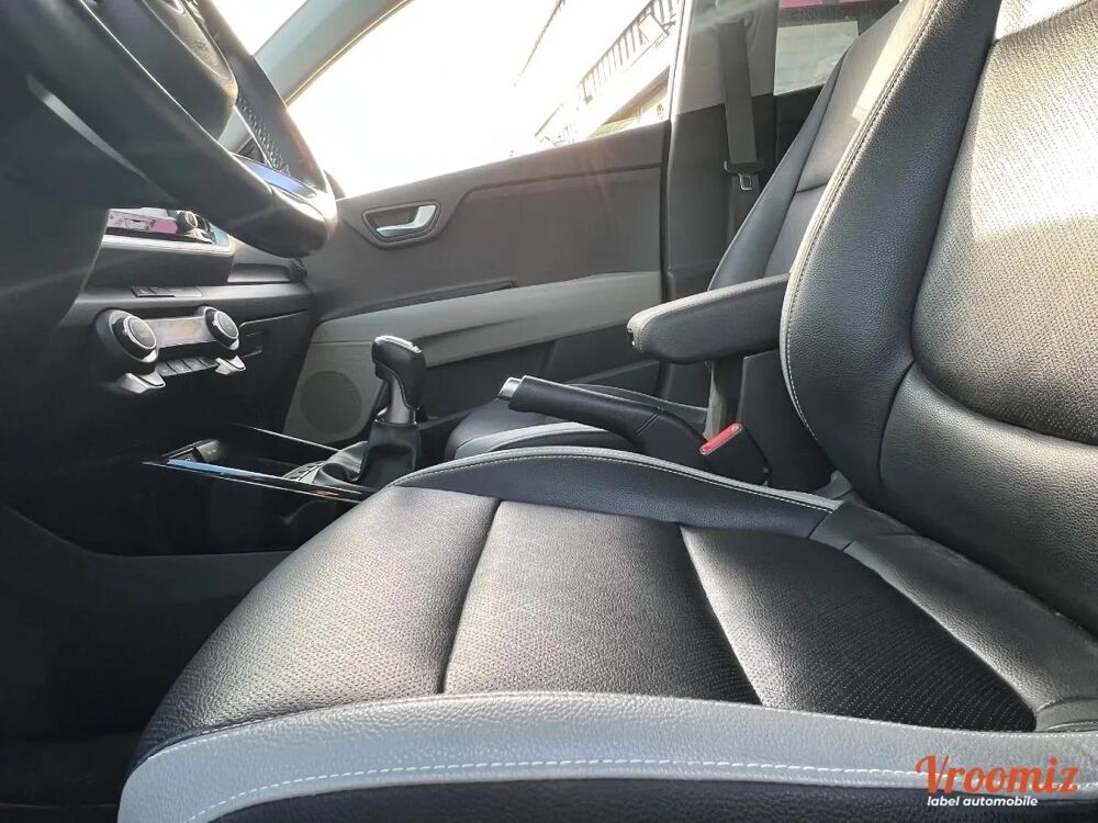 Stonic 1.4 100 ISG PREMIUM CUIR GPS 2018 occasion 78310 Coigni&egrave;res