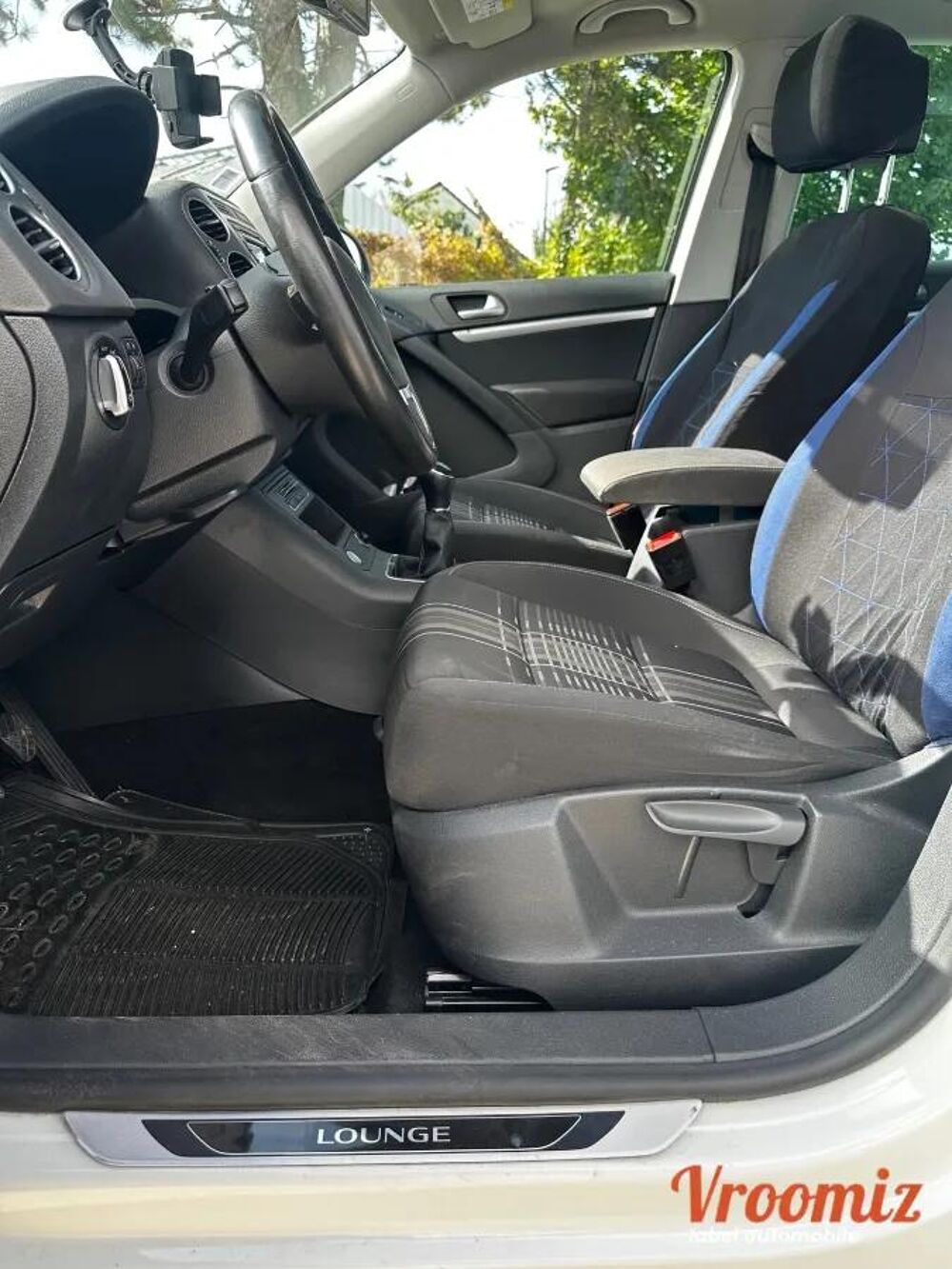 Tiguan 2.0 TDI 110 BLUEMOTION LOUNGE 2015 occasion 94520 P&eacute;rigny