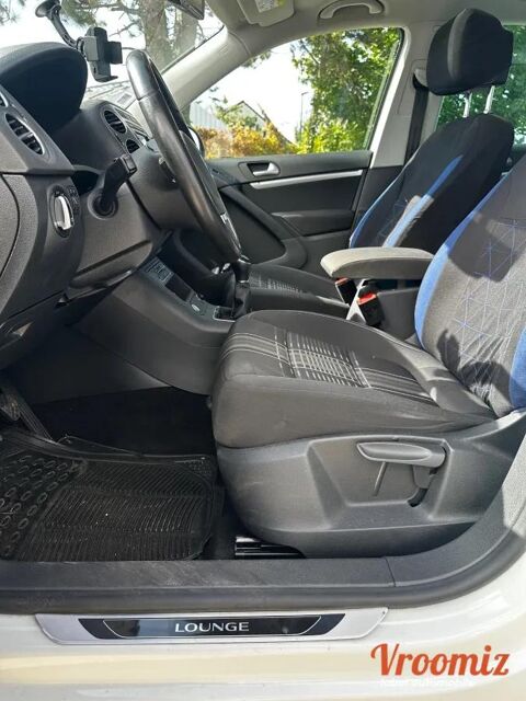 Tiguan 2.0 TDI 110 BLUEMOTION LOUNGE 2015 occasion 94520 P&eacute;rigny