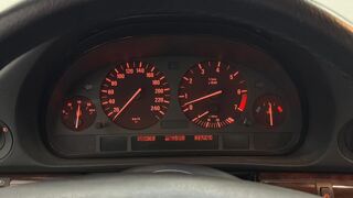 S&eacute;rie 7 E38 730i V8 218ch BVM 1995 occasion 91380 Chilly-Mazarin