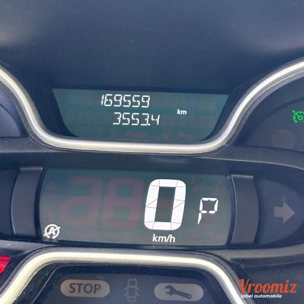 Trafic FOURGON 2.0 DCI 145 1T2 L1H1 ENERGY CONFORT EDC BVA 2019 occasion 78490 Galluis