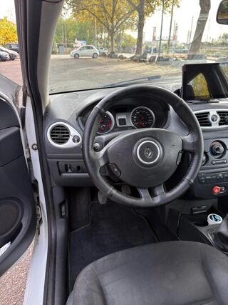 Clio 1.5 DCI 75 EXPRESSION CLIM 2014 occasion 69320 Feyzin