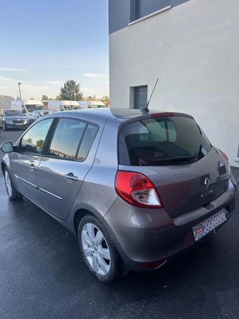 Clio 1.6 110 XV-DE-FRANCE BVA 2011 occasion 45140 ORMES