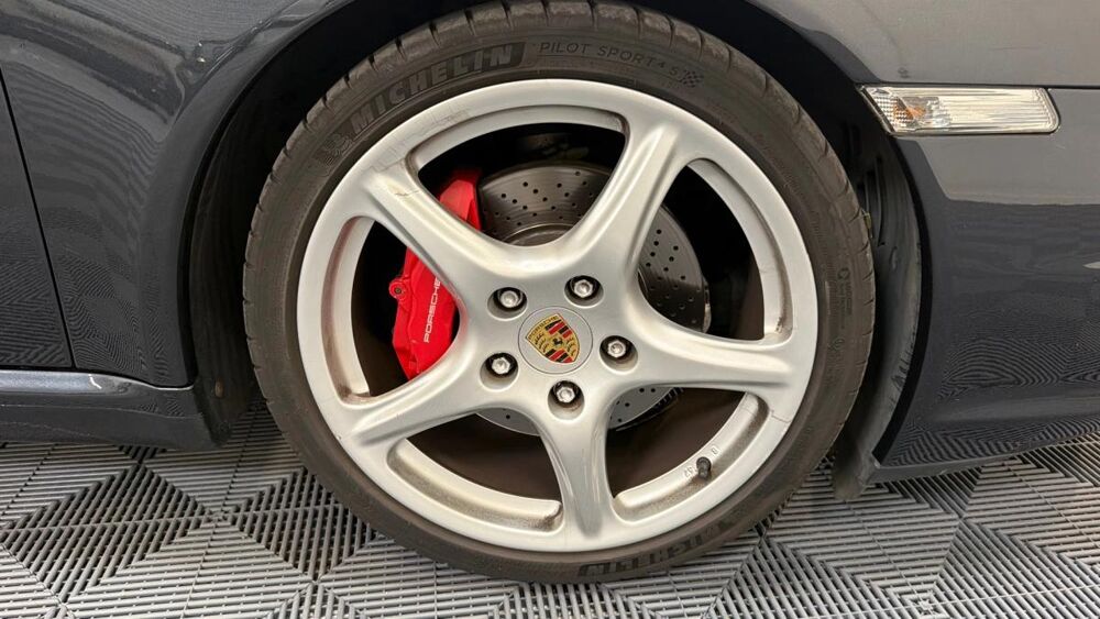 911 Carrera S Coup&eacute; 3.8 355 Tiptronic S 2006 occasion 91380 Chilly-Mazarin