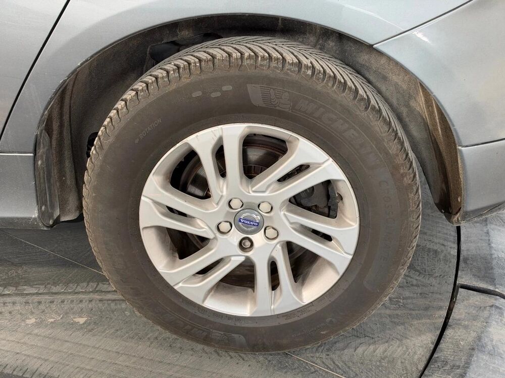 XC60 D4 Momentum Business 2WD 2016 occasion 62400 B&eacute;thune