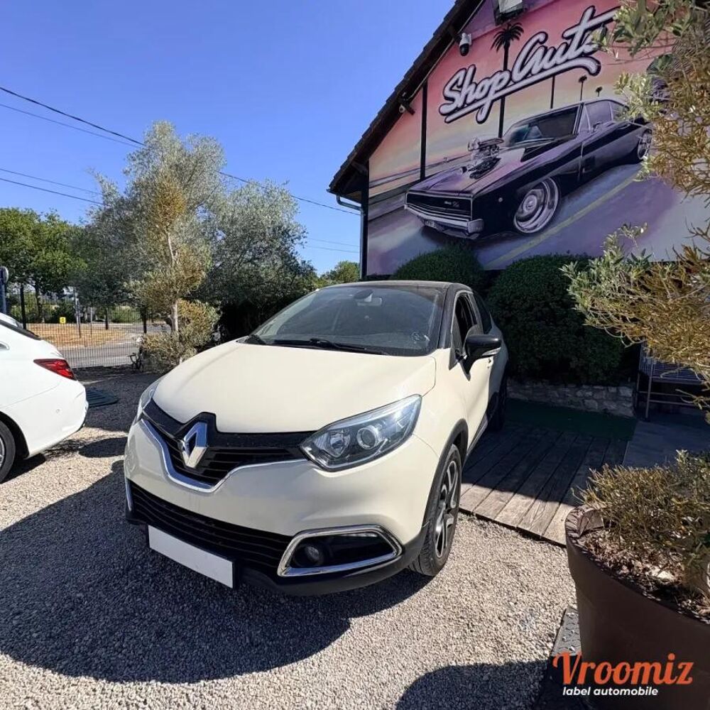 Captur 0.9 TCE 90 ENERGY HELLY HANSEN START-STOP 2015 occasion 78490 Galluis