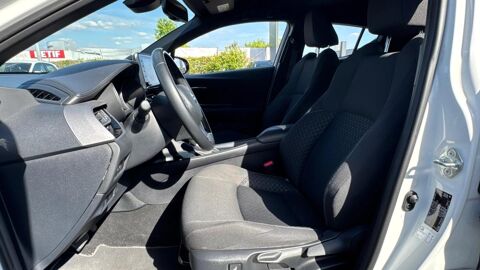 C-HR 1.8 122H Dynamic Business / Entretien complet Toyota 2023 occasion 60200 Compi&egrave;gne