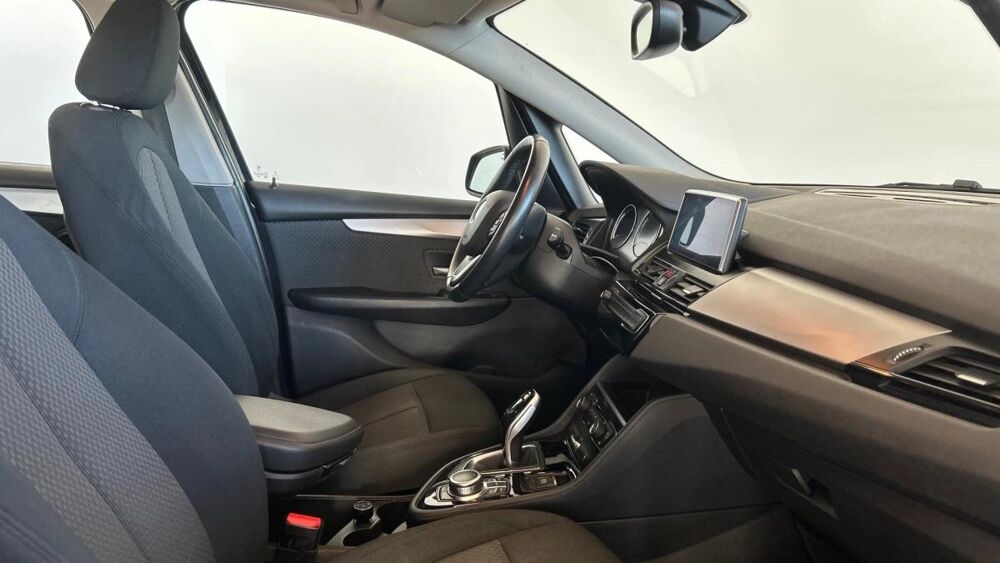Serie 2 ACTIVE-TOURER 1.5 216 D 115 BUSINESS BVA 2019 occasion 17600 Saujon