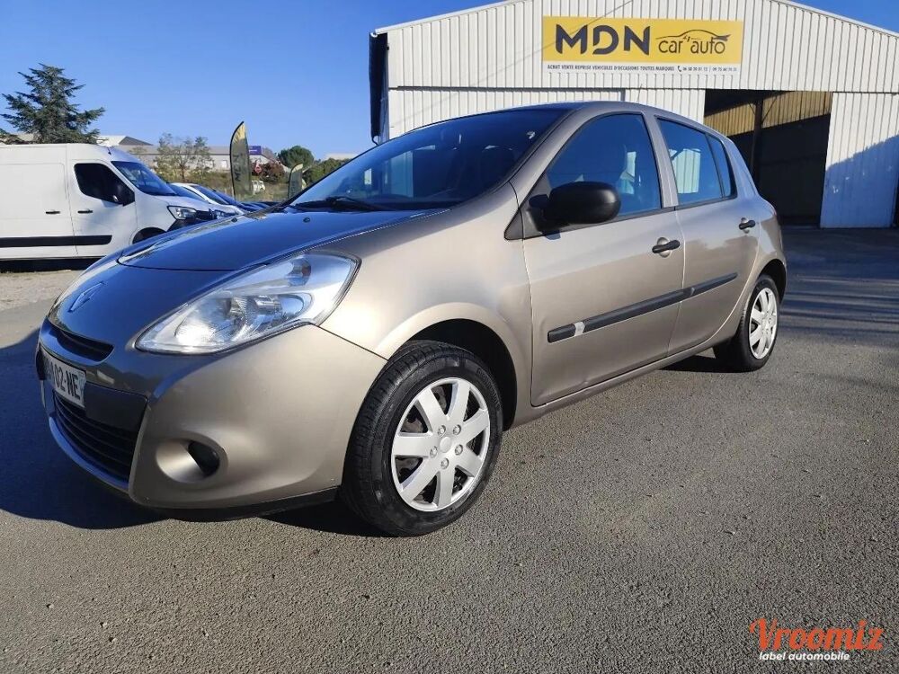 Clio 1.2 75 EXPRESSION CLIM 2011 occasion 86130 Saint Georges les Baillargeaux