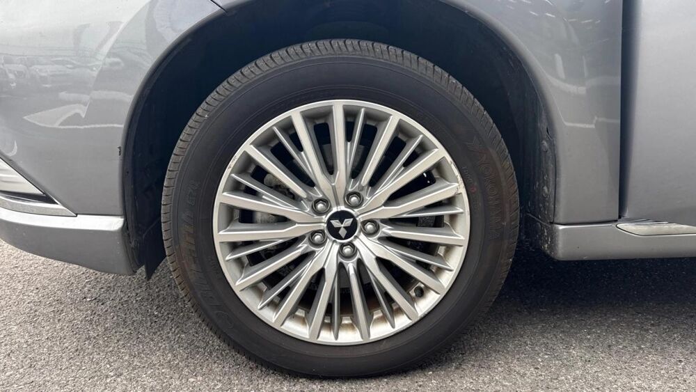 Outlander 2.4 PHEV PHEV Intro Edition 4WD 2020 occasion 60200 Compi&egrave;gne