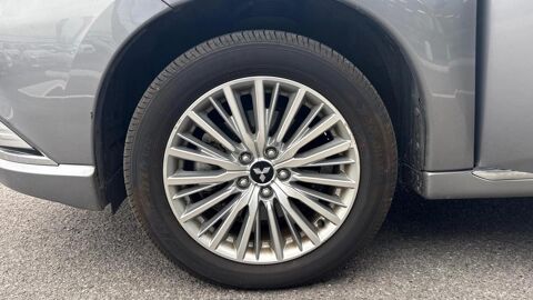 Outlander 2.4 PHEV PHEV Intro Edition 4WD 2020 occasion 60200 Compi&egrave;gne