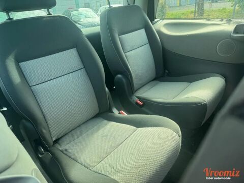 Sharan 2.0 TDI 140 UNITED 2008 occasion 89340 Villeneuve-la-Guyard