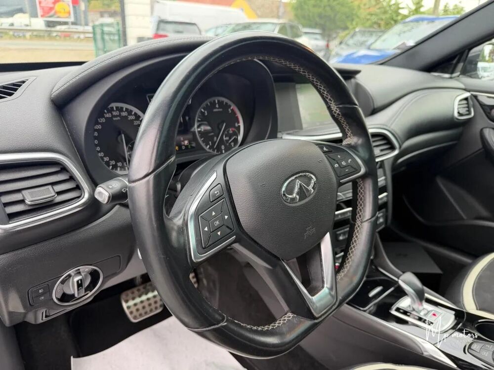 Q30 2018 occasion 78690 LES ESSARTS LE ROI