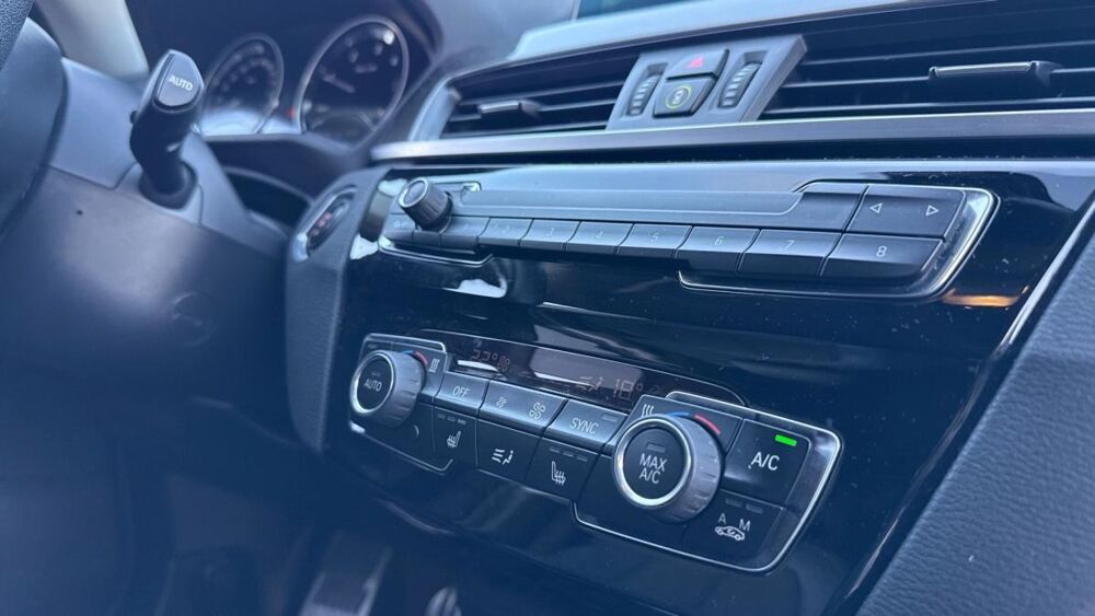 X1 xDrive 18 d xLine 2019 occasion 60200 Compi&egrave;gne