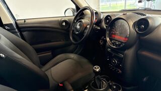MINI COUPE COUNTRY. One 2015 occasion 33600 Pessac