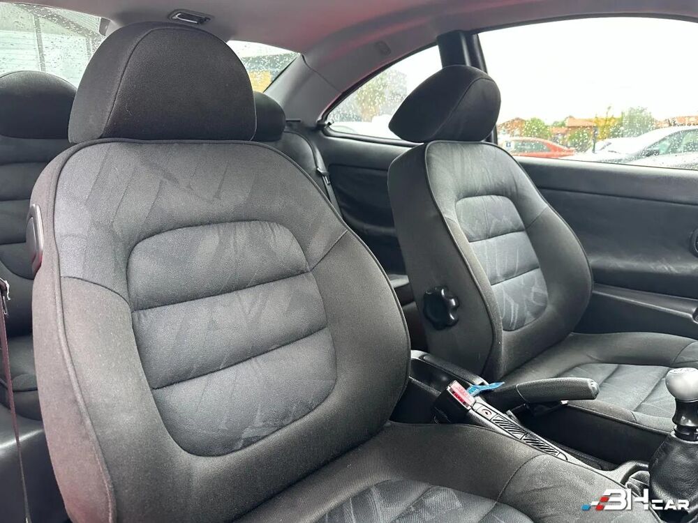 406 COUPE 2.0 135 AIRBAGS 2001 occasion 33980 Audenge