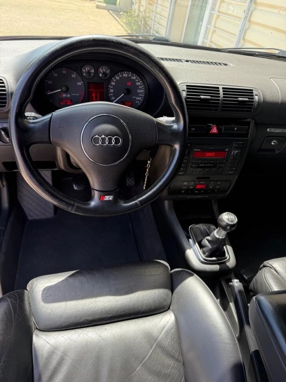 S3 1.8 T 210 PLUS QUATTRO 2001 occasion 30900 N&icirc;mes