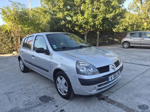 Annonce voiture Renault Clio 3999 €