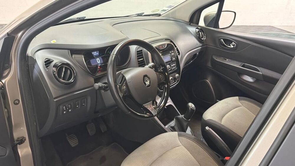 Captur DCI 90 Zen / 1&egrave;re Main 2014 occasion 91380 Chilly-Mazarin